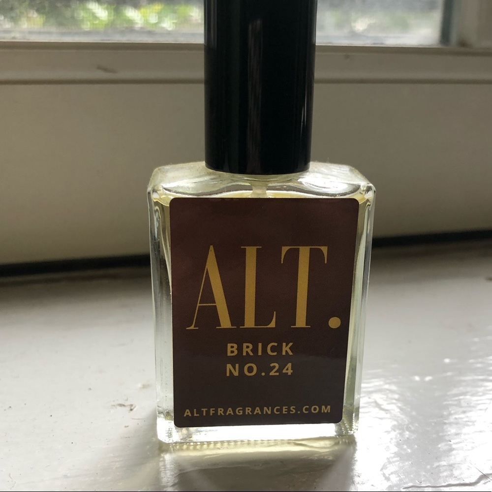 ALT Brick no. 24, dupe for Tom Ford tuscan leather